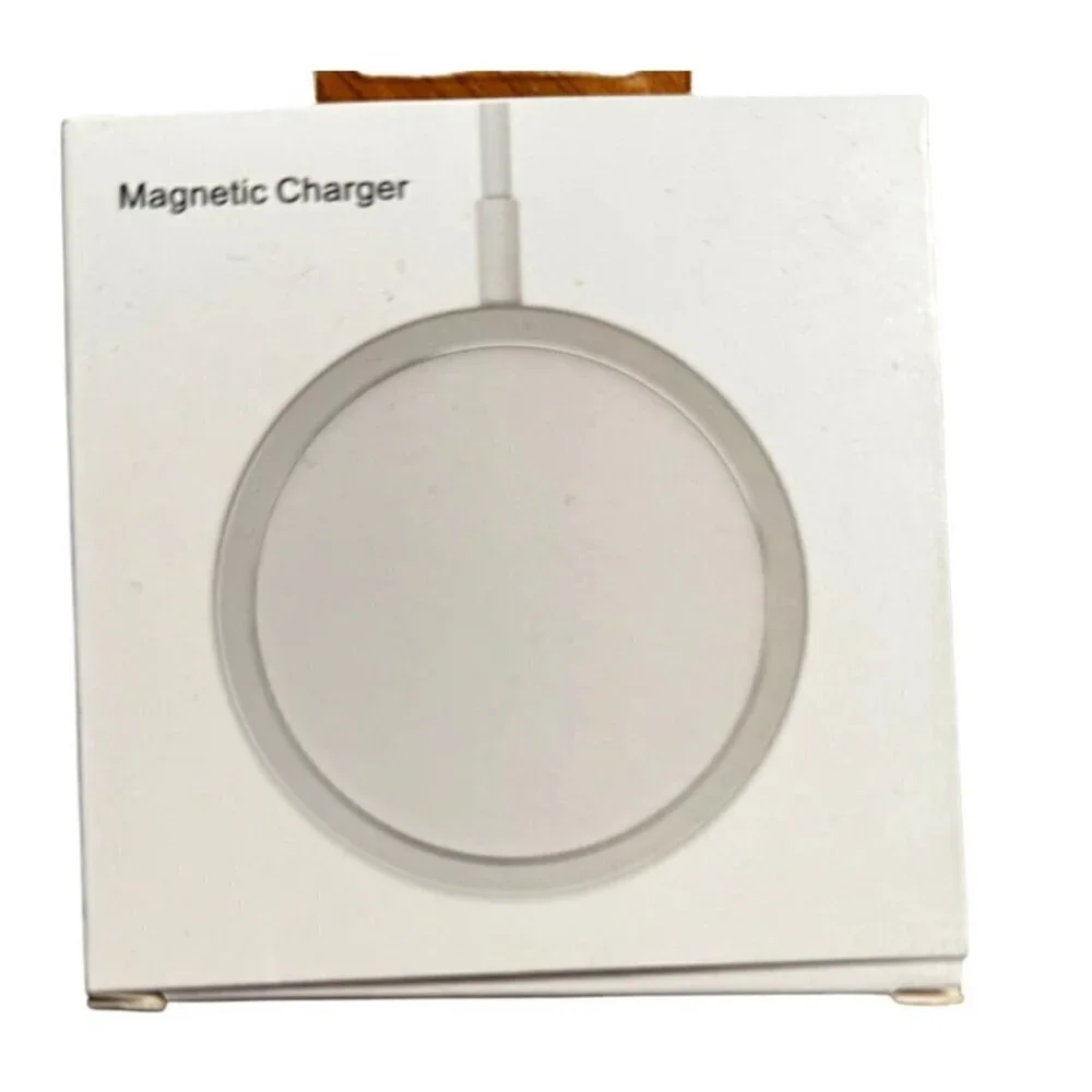 Magnetic Wireless Charger iPhone 15/14/13/12 Series USB-C Cable
